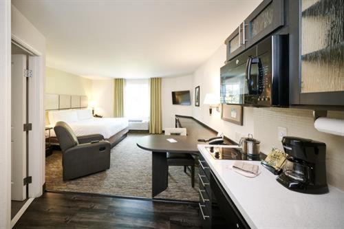 Candlewood Suites Belle Vernon By Ihg Exterior photo